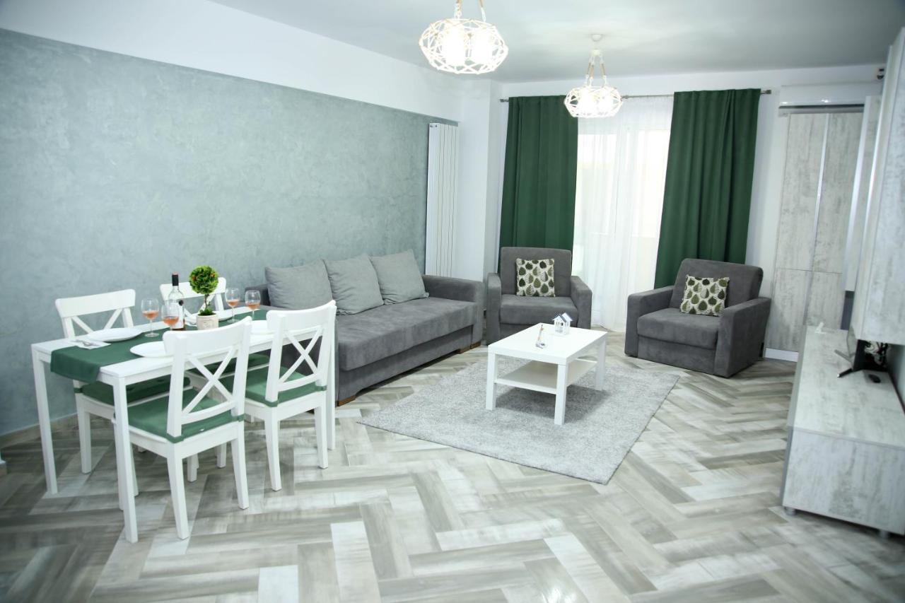 Myamar Apartment Mamaia Esterno foto