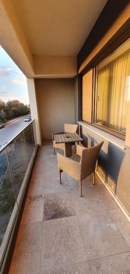 Myamar Apartment Mamaia Esterno foto