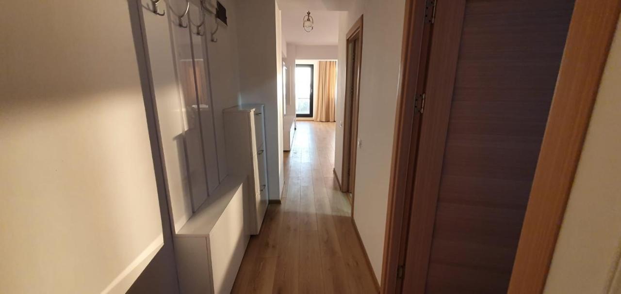 Myamar Apartment Mamaia Esterno foto