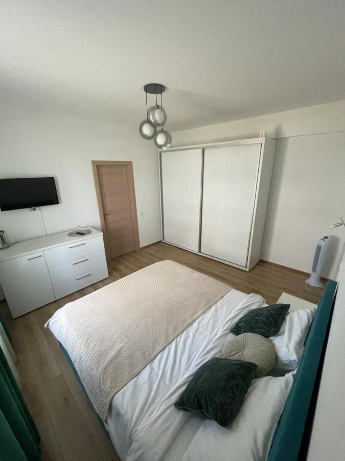 Myamar Apartment Mamaia Esterno foto