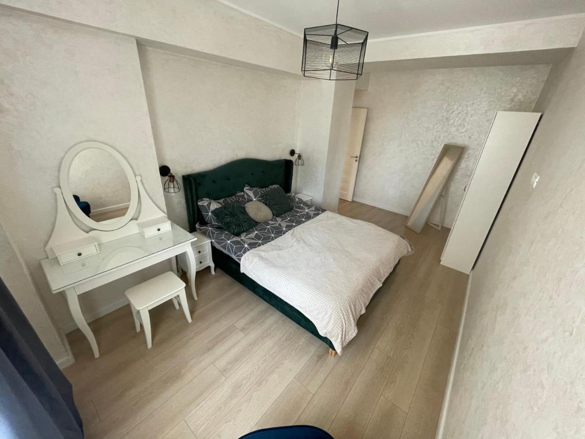 Myamar Apartment Mamaia Esterno foto