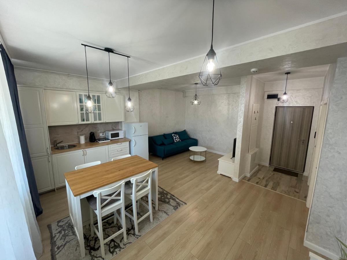 Myamar Apartment Mamaia Esterno foto