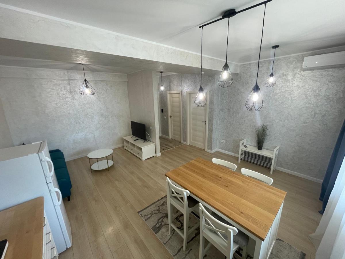 Myamar Apartment Mamaia Esterno foto