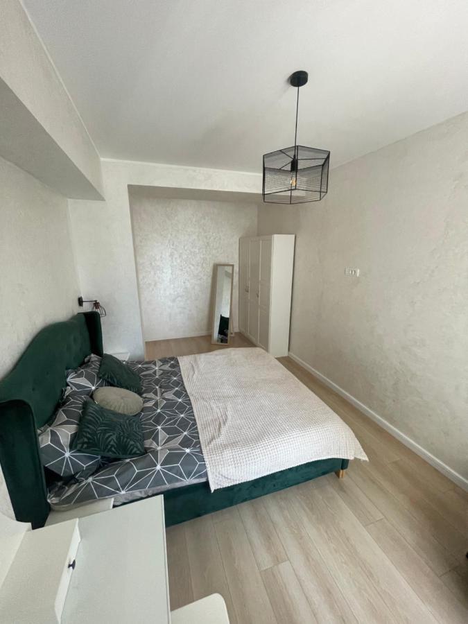 Myamar Apartment Mamaia Esterno foto