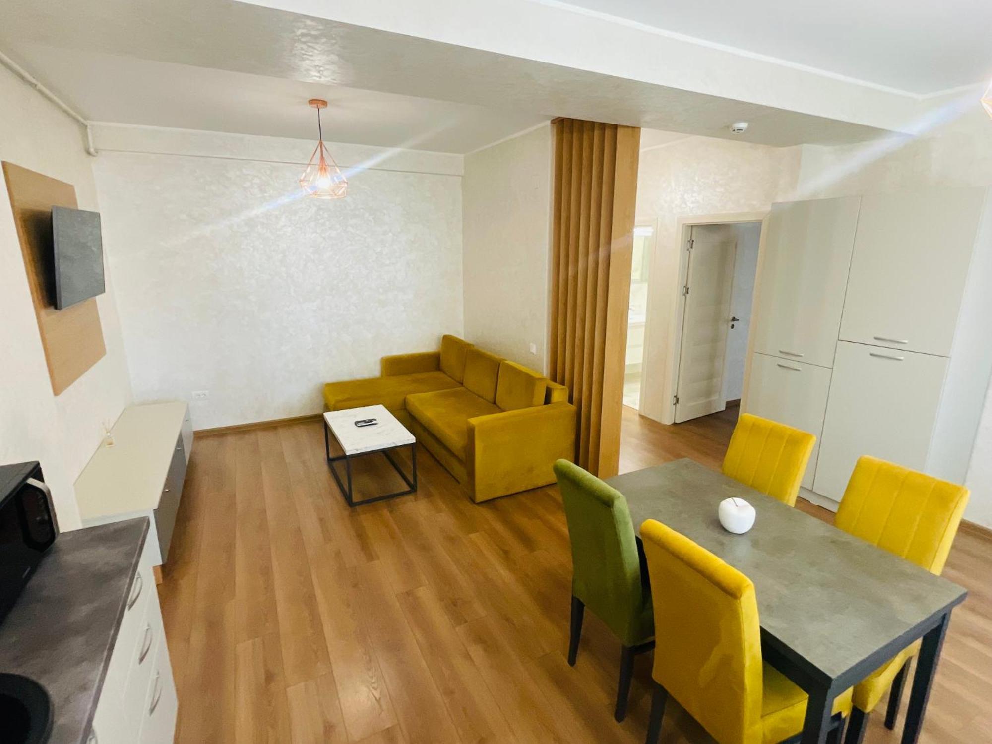 Myamar Apartment Mamaia Esterno foto