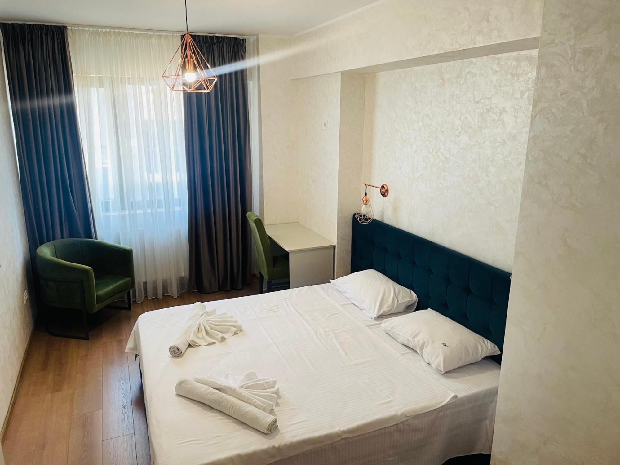 Myamar Apartment Mamaia Esterno foto
