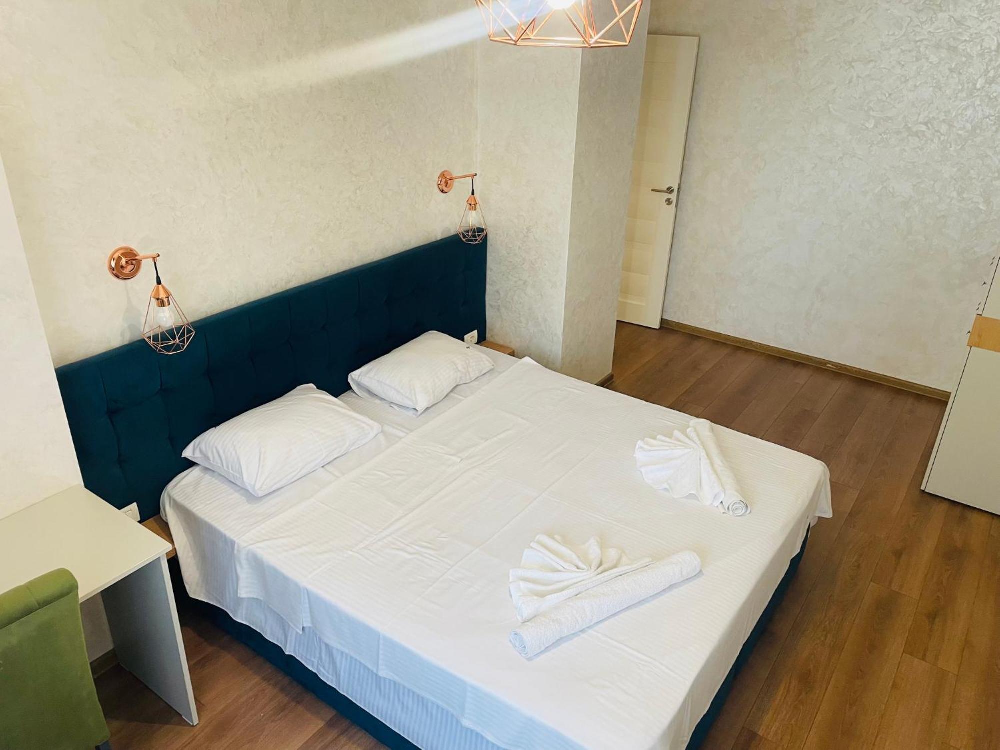 Myamar Apartment Mamaia Esterno foto